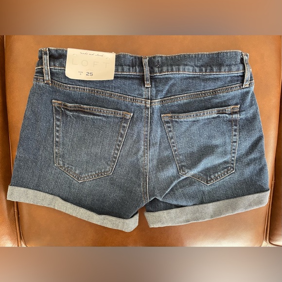 LOFT Denim Shorts - Picture 2 of 2